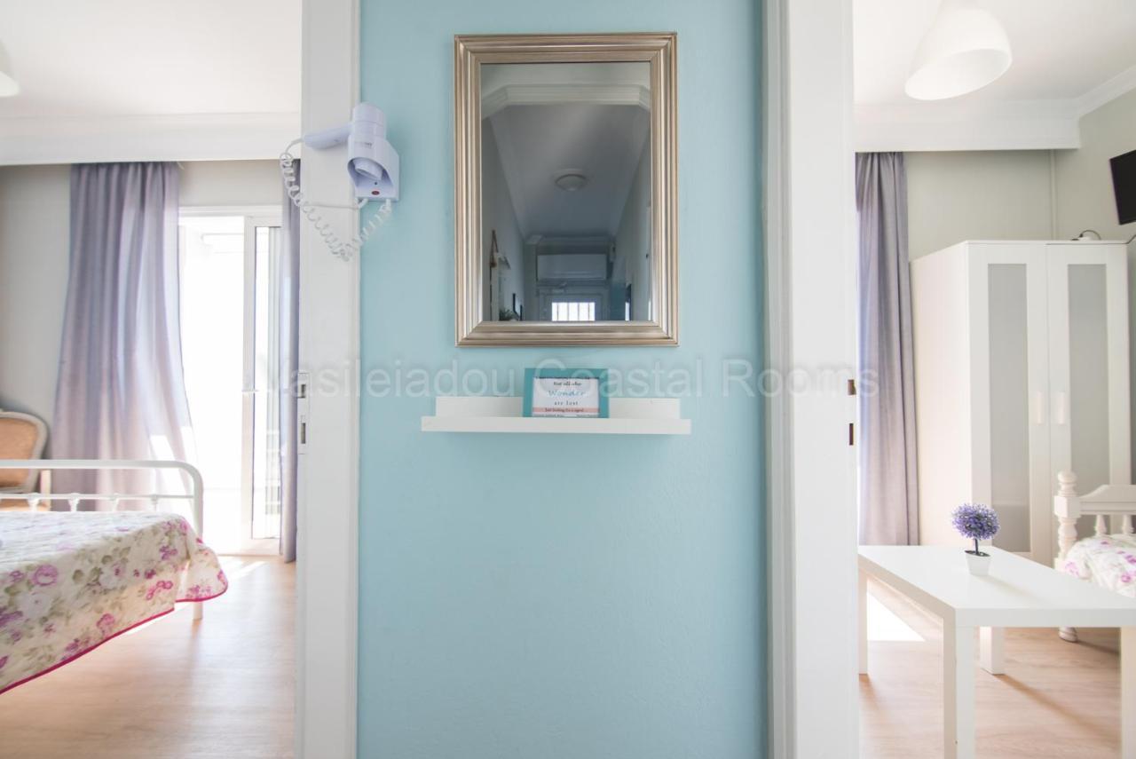 Vasileiadou Coastal Rooms 弗洛伊塔 外观 照片