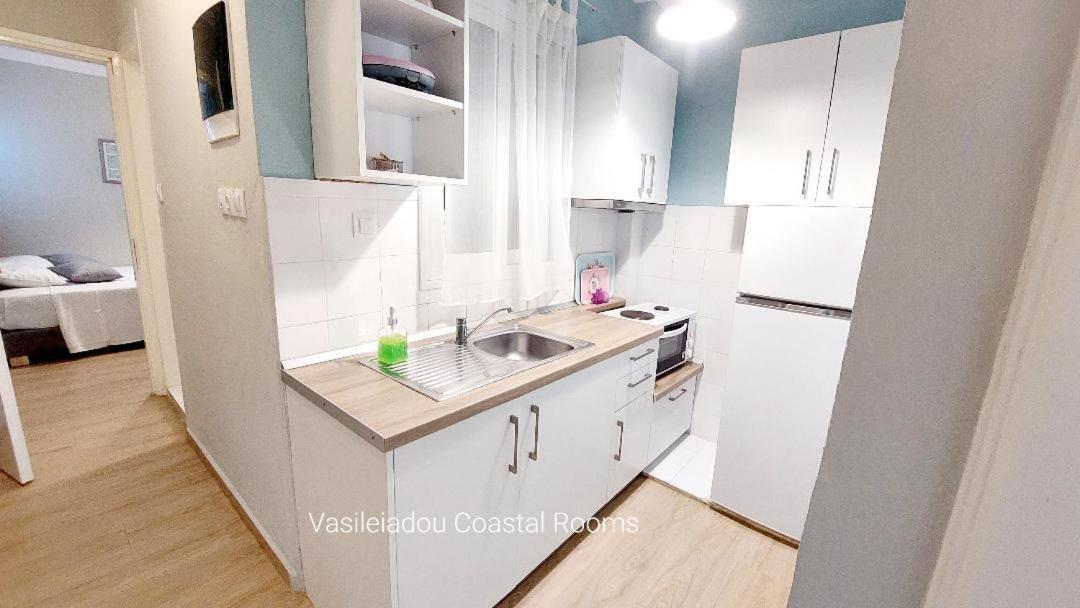 Vasileiadou Coastal Rooms 弗洛伊塔 外观 照片